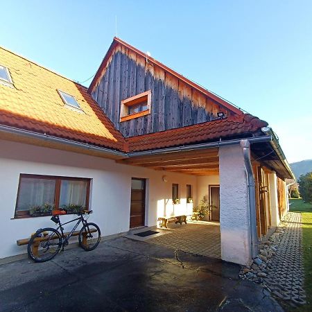Vidiecky Apartman Kubo Pavčina Lehota Extérieur photo