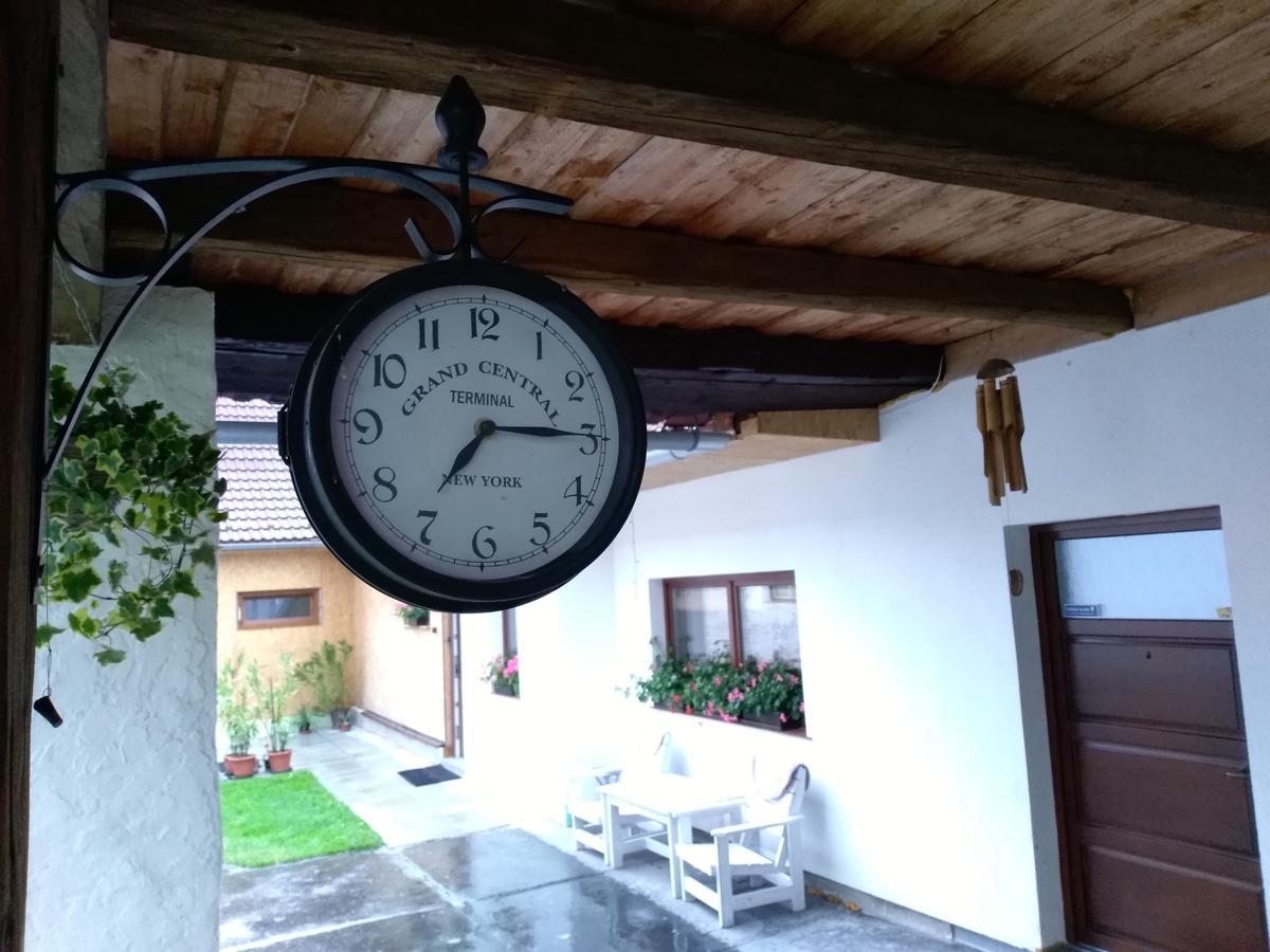 Vidiecky Apartman Kubo Pavčina Lehota Extérieur photo