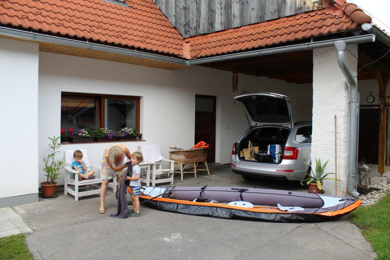 Vidiecky Apartman Kubo Pavčina Lehota Extérieur photo