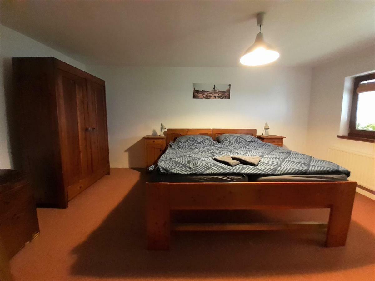 Vidiecky Apartman Kubo Pavčina Lehota Extérieur photo